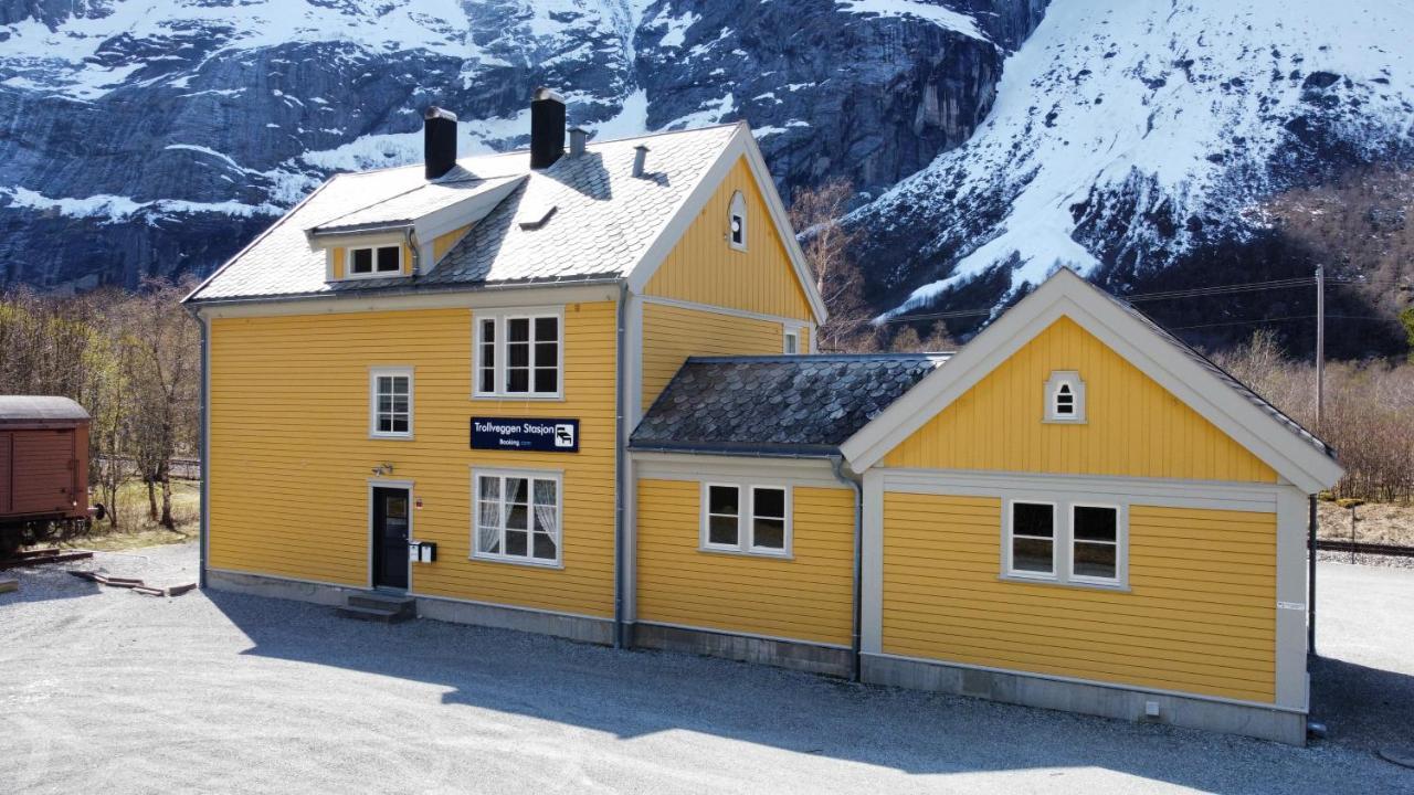 Trollveggen Stasjon Hotel Åndalsnes Екстериор снимка